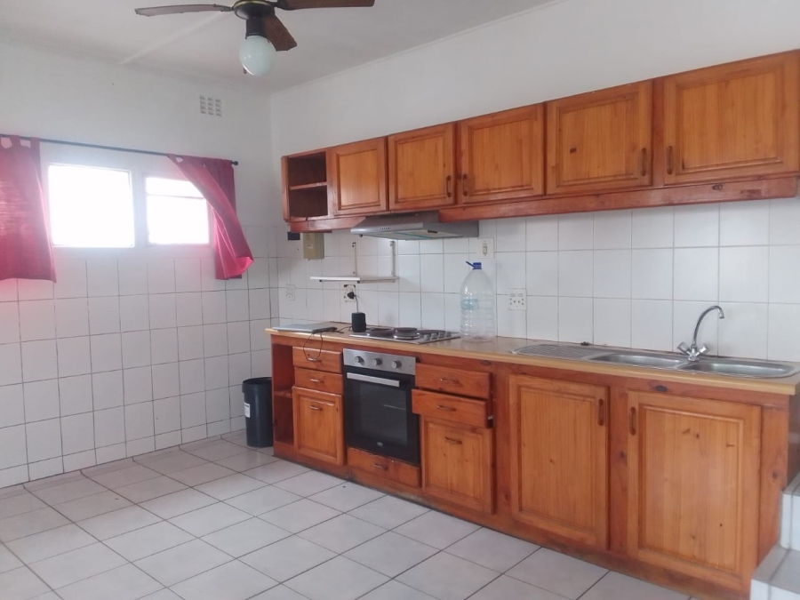 To Let 1 Bedroom Property for Rent in Quigney Eastern Cape